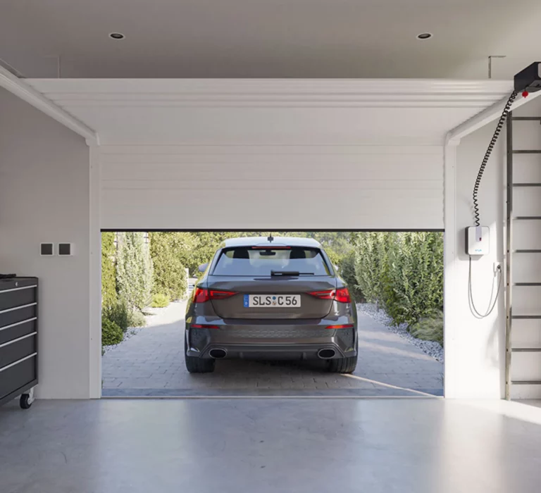 Portes de garage a refoulement plafond LAKAL