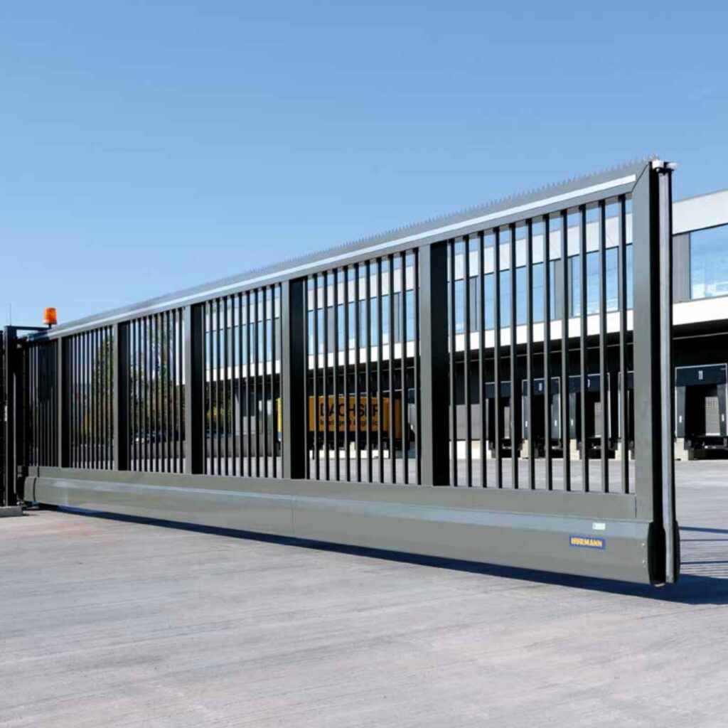 Portails coulissants pour sites industriels et collectivités Hörmann