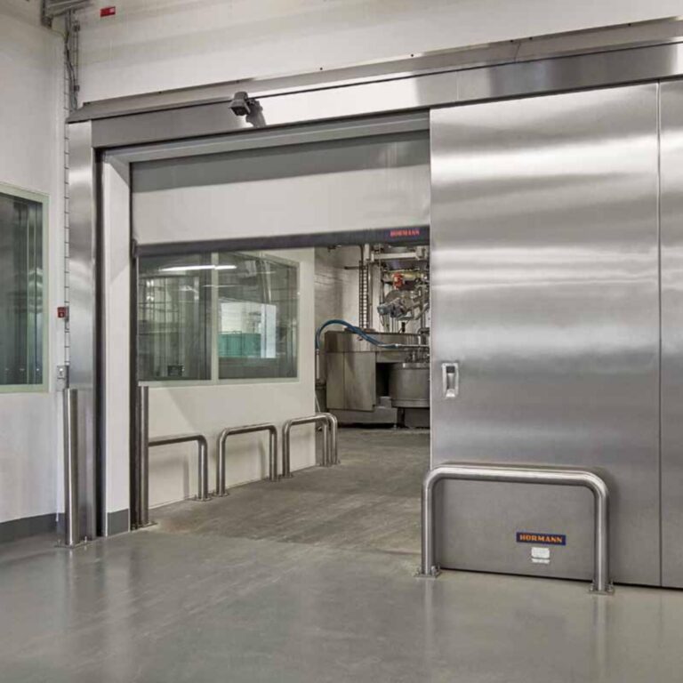 Portes, blocs-portes et huisseries industrielles en acier inoxydable Hörmann